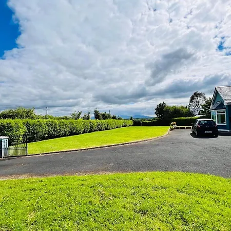 Kerry Home, In The Country-side. Holiday home *