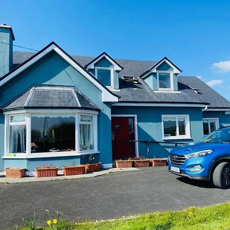 Kerry Home, In The Country-side. بيت للعطل *